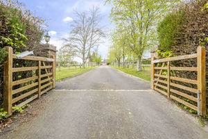 Photo 22- click for photo gallery